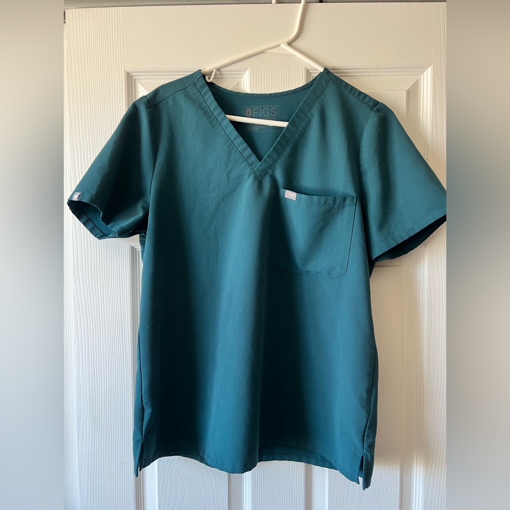 Figs Scrubs Caribbean Blue Catarina One Pocket Scrub Top Women’s Size L